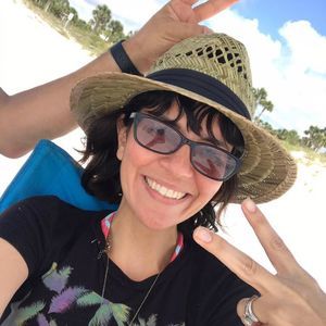 Meet your Posher, Jazbeth